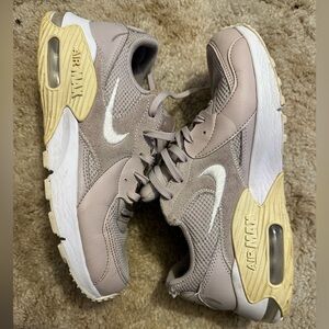 Nike Women's Sneakers - Beige and White (read description)